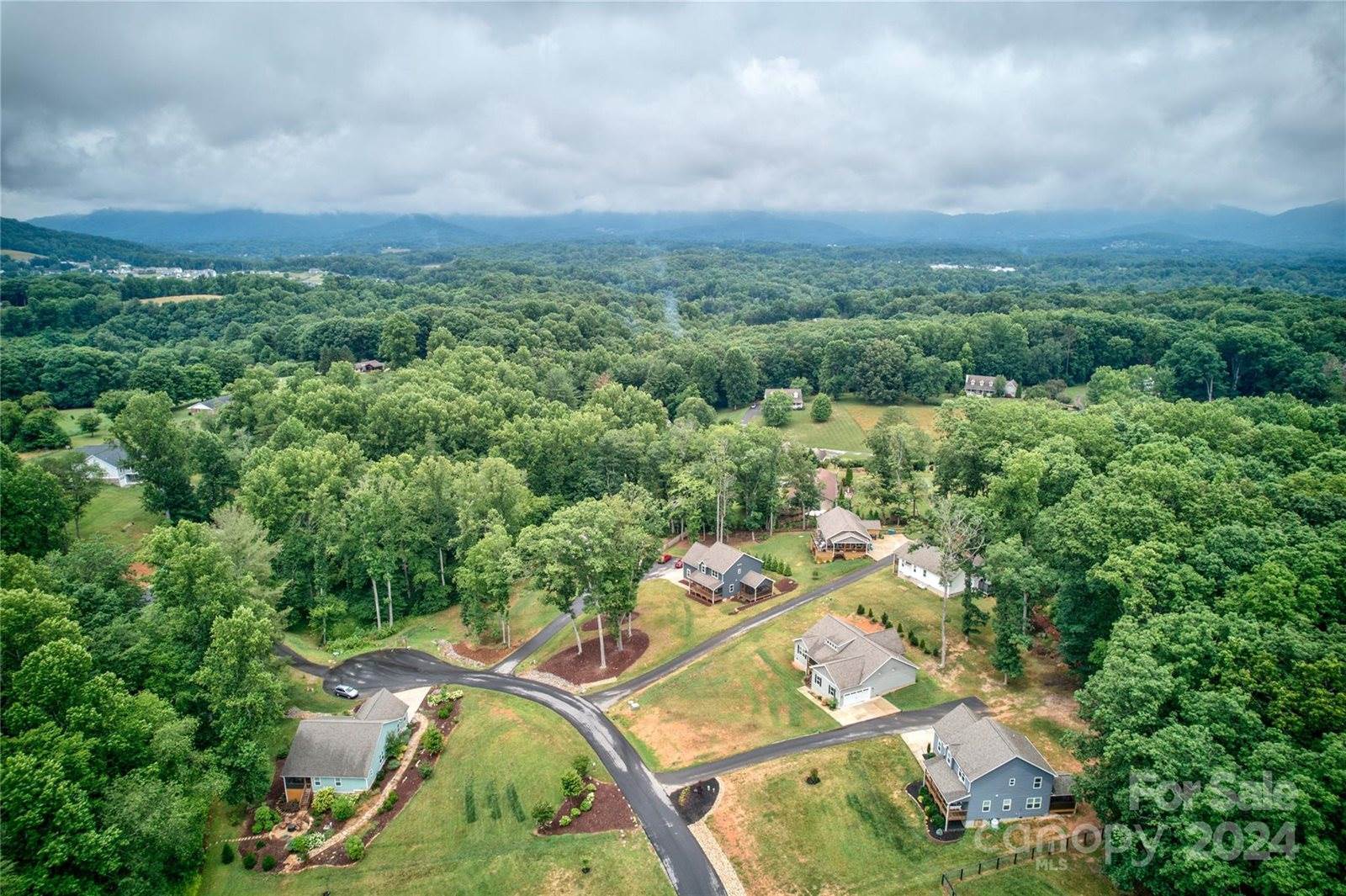 137 Ivey Farms Road, Candler, NC 28715