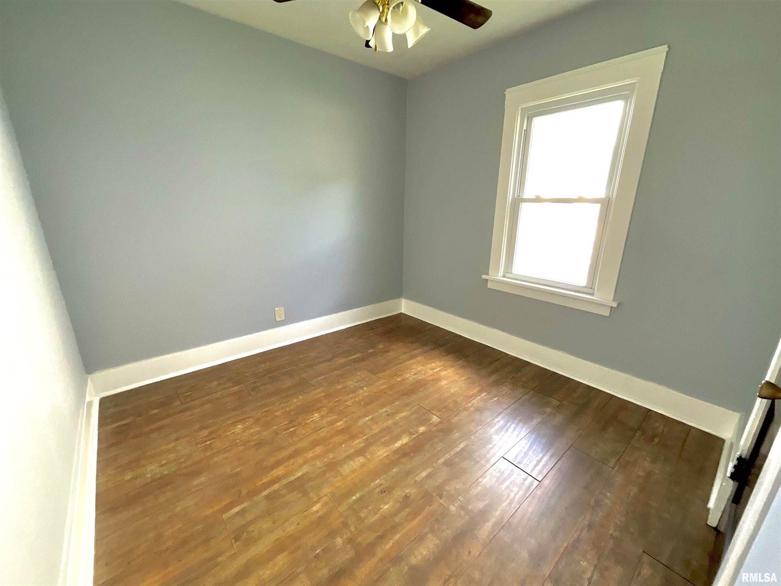 125 17TH Avenue, East Moline, IL 61244