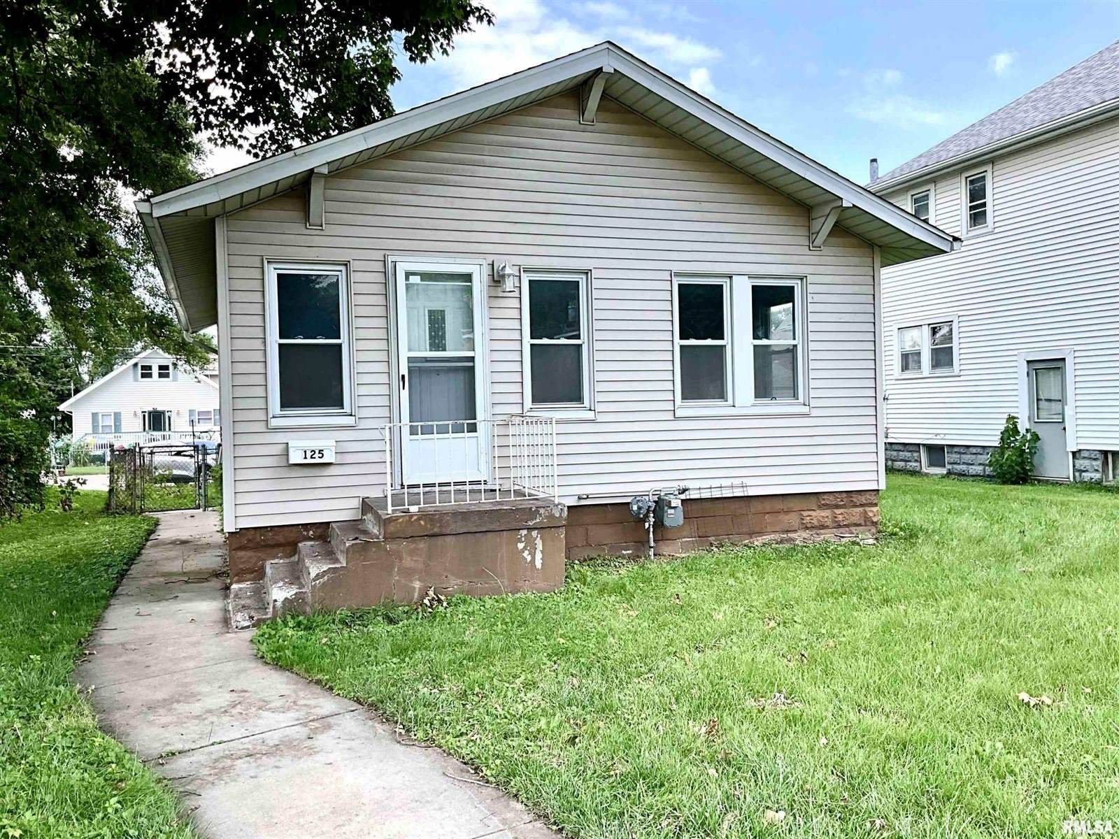 125 17TH Avenue, East Moline, IL 61244