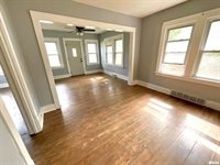 125 17TH Avenue, East Moline, IL 61244