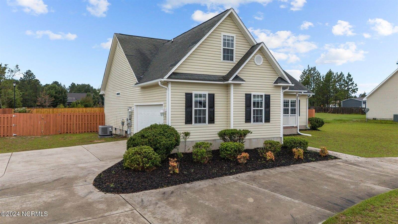 550 West Denny Avenue, Pinebluff, NC 28373