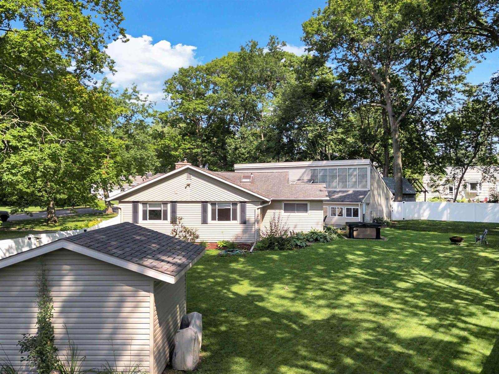 605 S Adams Avenue, Marshfield, WI 54449