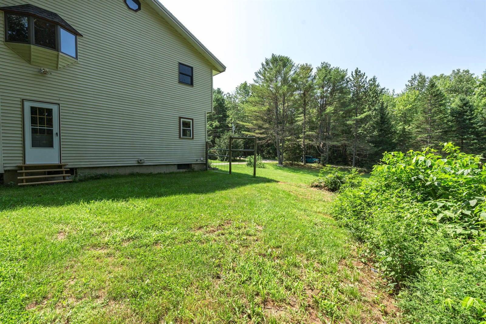 79 Powers Drive Lane, Orland, ME 04472