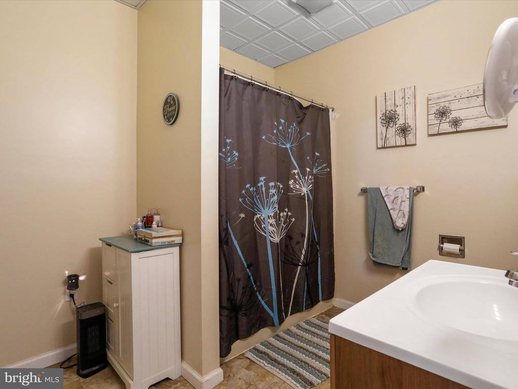 856 Lamplight Road, Inwood, WV 25428