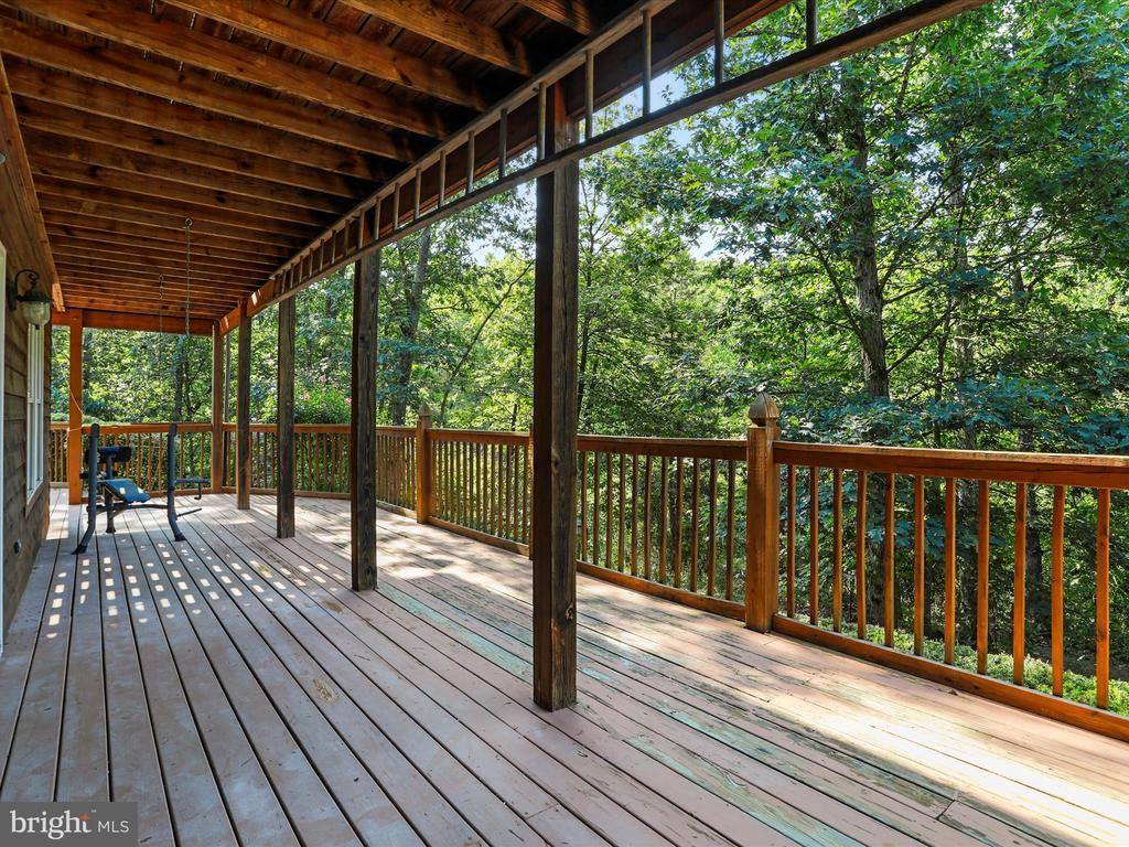 856 Lamplight Road, Inwood, WV 25428