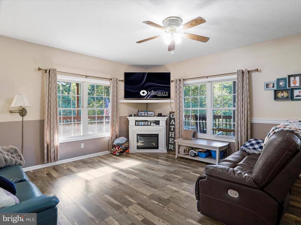 856 Lamplight Road, Inwood, WV 25428