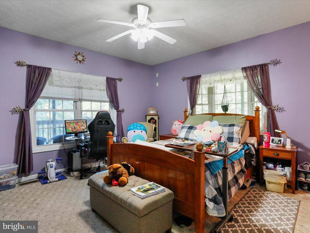 856 Lamplight Road, Inwood, WV 25428