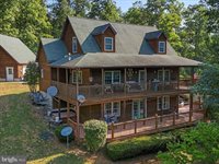 856 Lamplight Road, Inwood, WV 25428