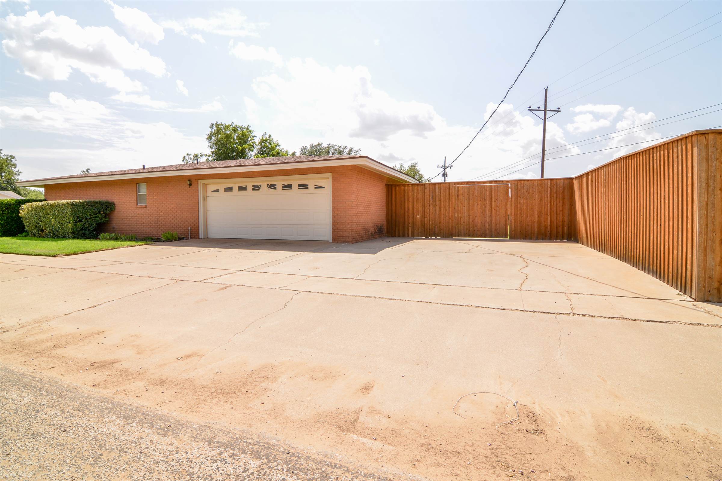 802 6th Street, Wolfforth, TX 79382