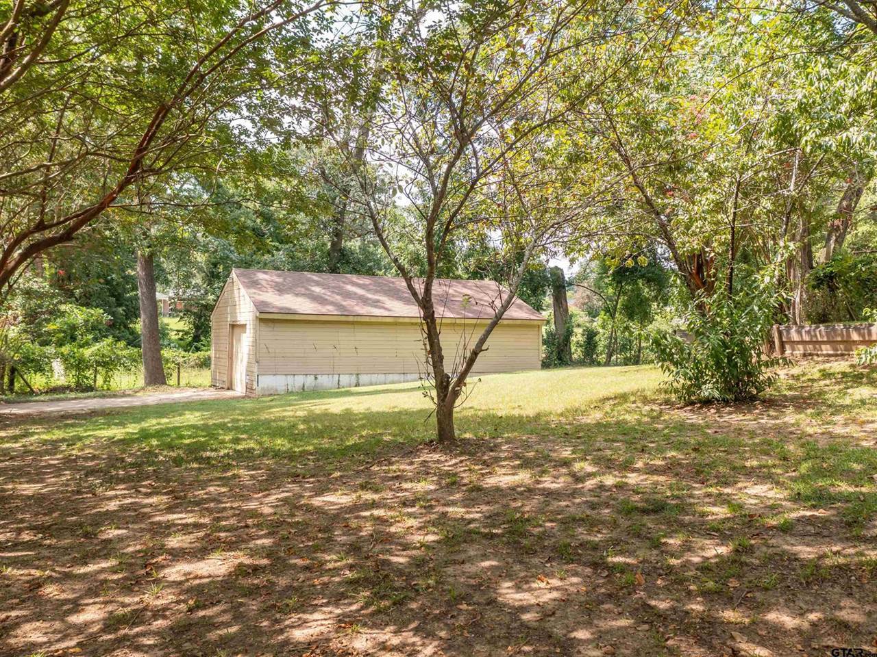 2419 Sampson Drive, Tyler, TX 75701