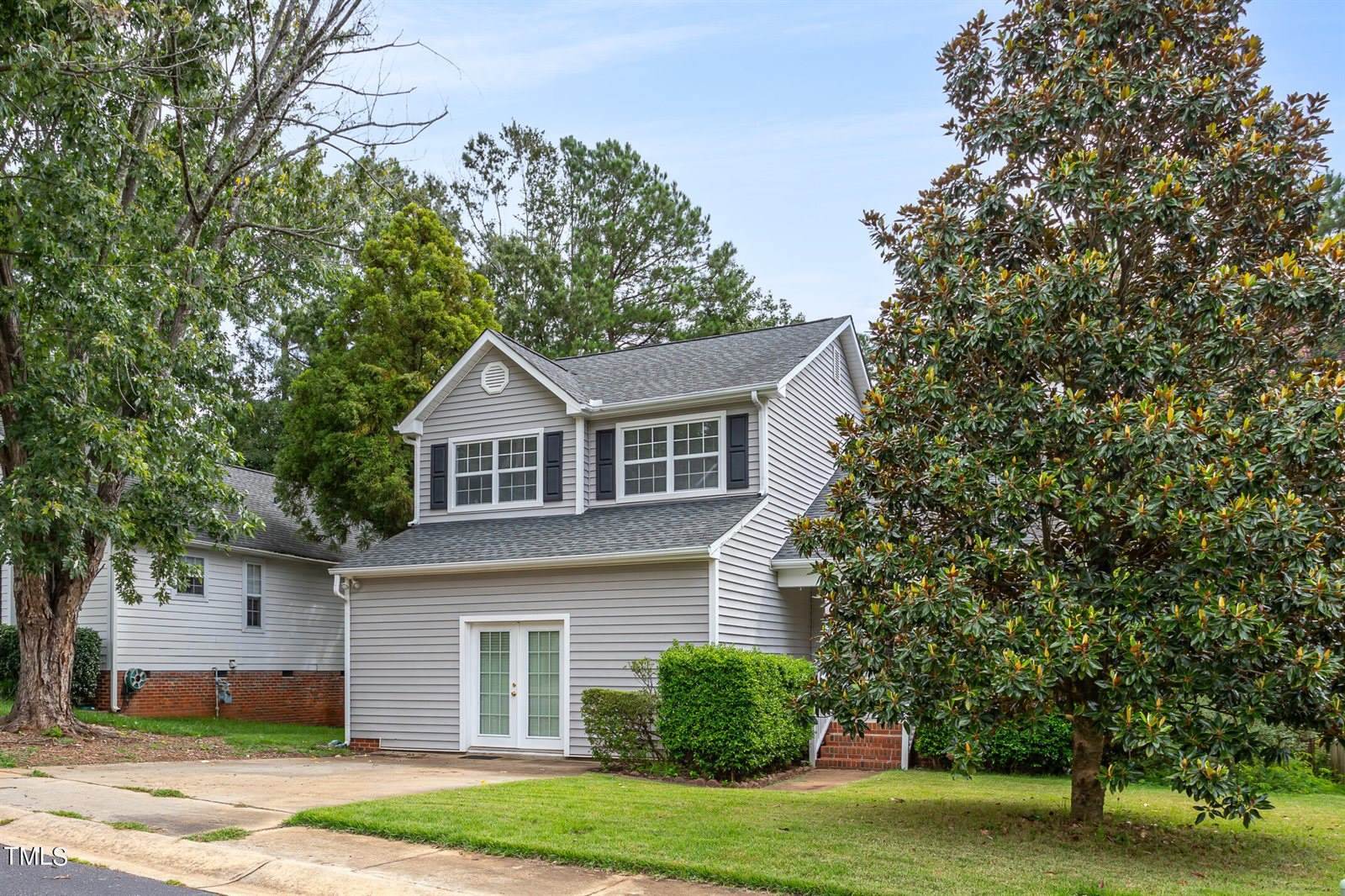 1221 Stoneferry Lane, Raleigh, NC 27606