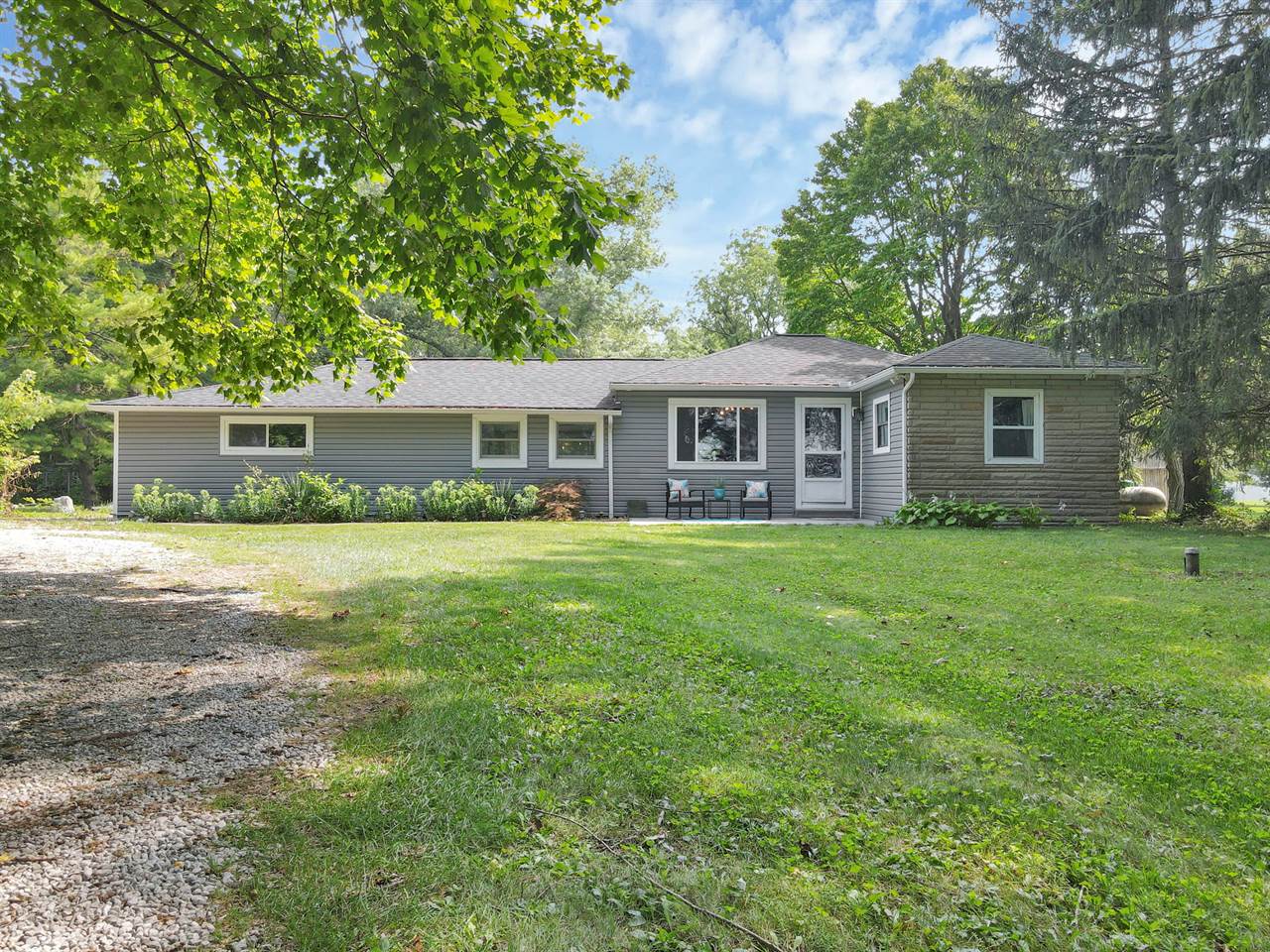 930 Hibbs rd, lockbourne, OH 43137