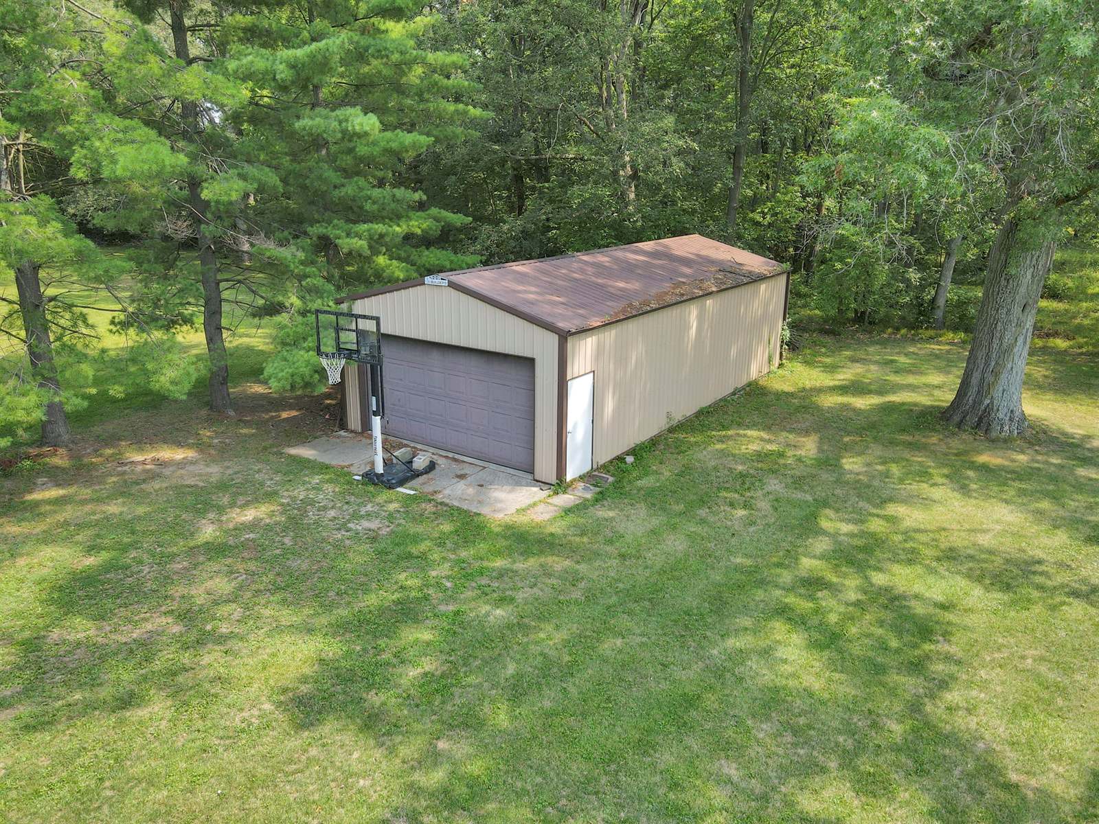 930 Hibbs rd, lockbourne, OH 43137