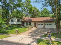 1015 W Upham Street, Marshfield, WI 54449