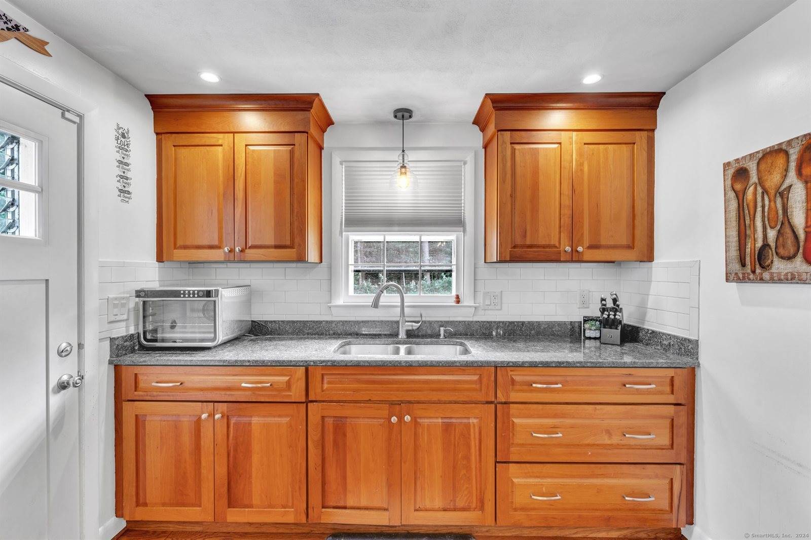 58 West Granby, Granby, CT 06035
