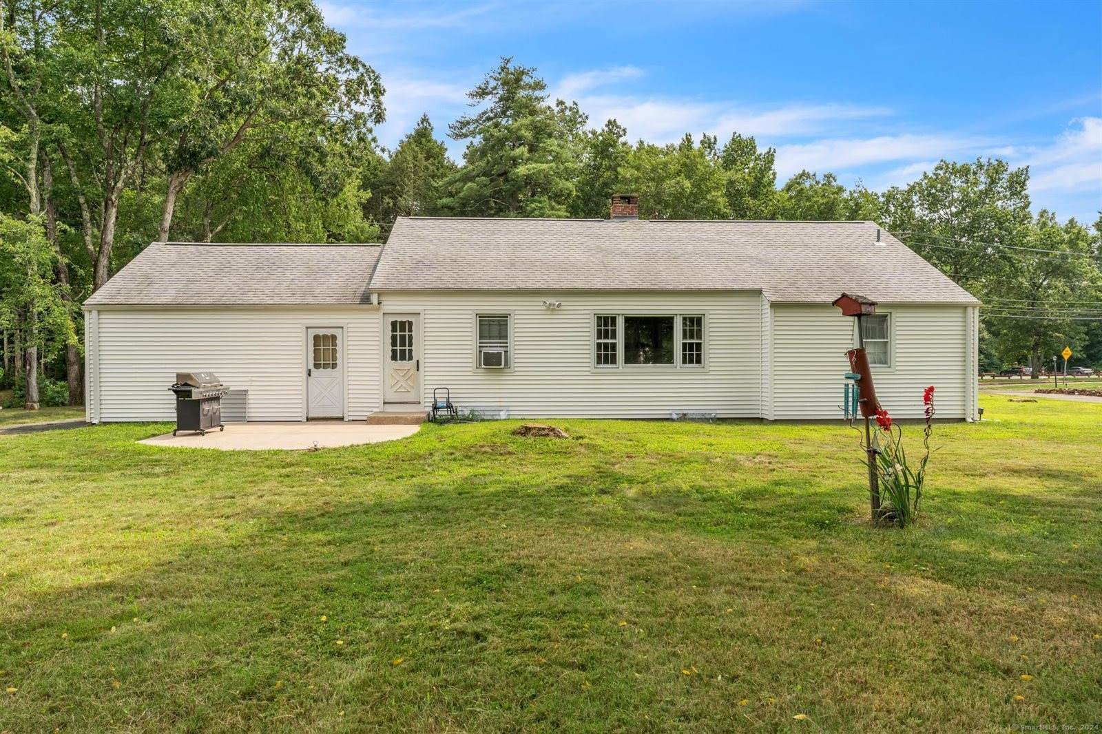 58 West Granby, Granby, CT 06035
