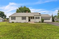 58 West Granby, Granby, CT 06035
