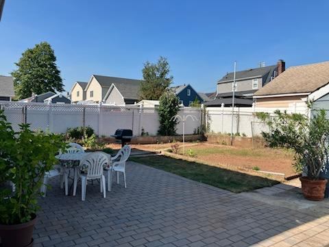 720 Erudo St, Linden City, NJ 07036