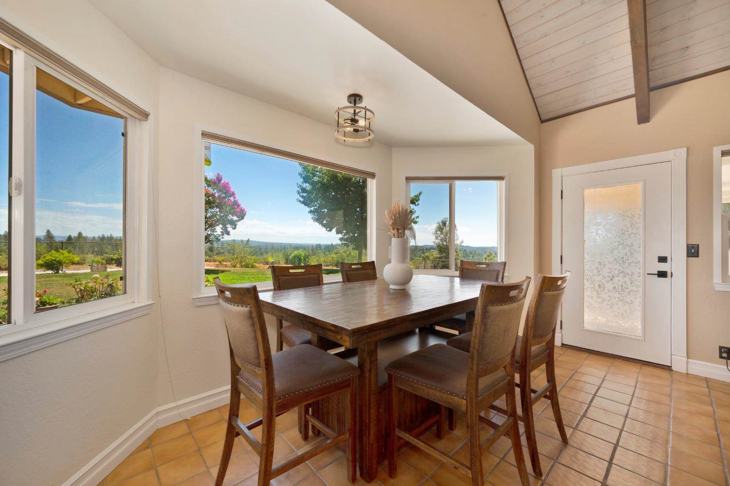 381 Cheryl Lane, Applegate, CA 95703