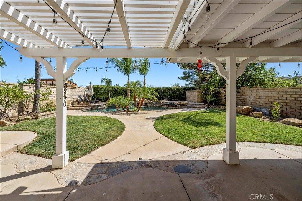 27630 Mariposa Lane, Castaic, CA 91384