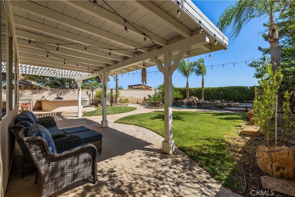 27630 Mariposa Lane, Castaic, CA 91384