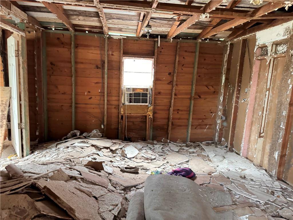 404 East Esplanada Street, Weslaco, TX 78596