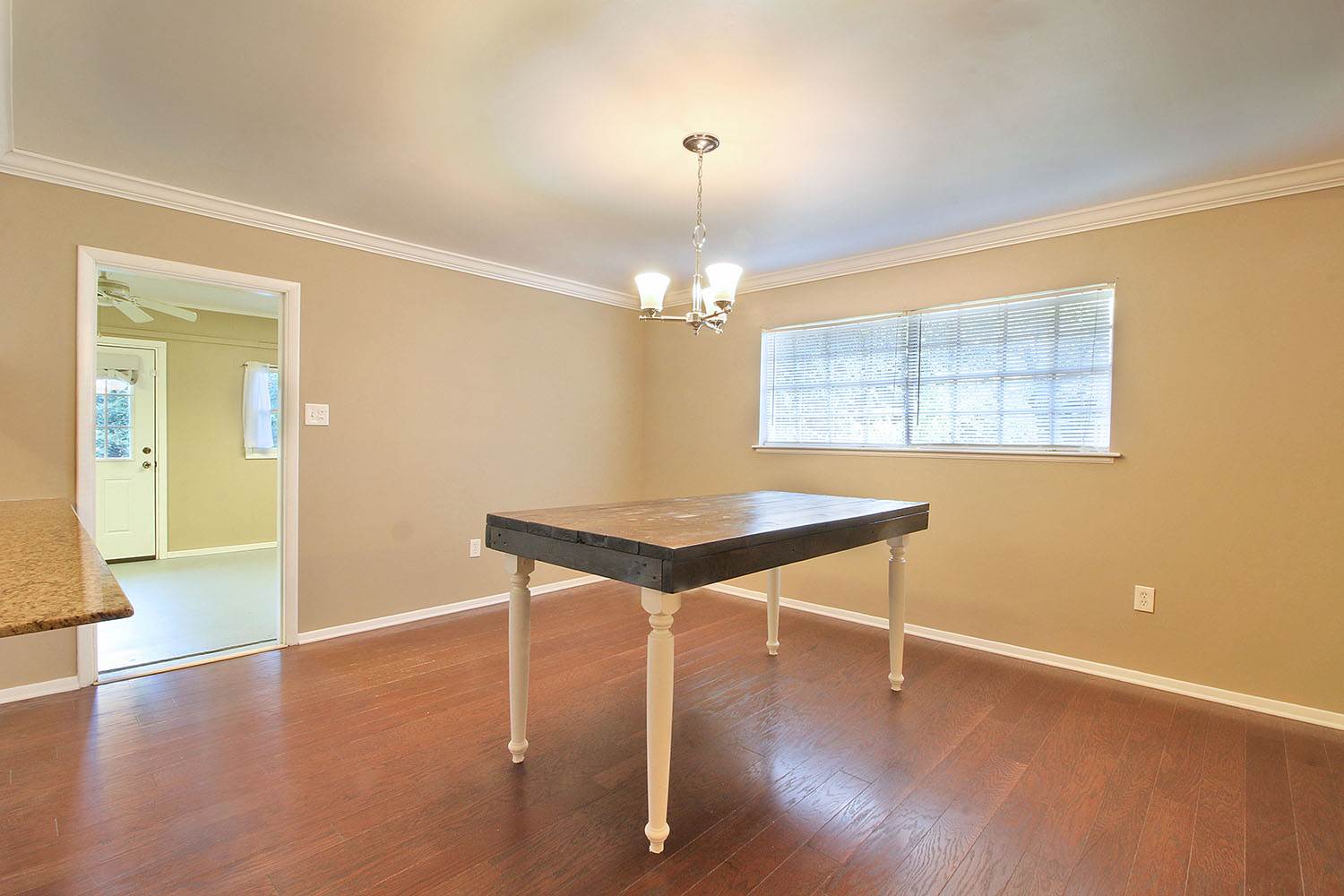 5 Lafayette Pl, Gulfport, MS 39507