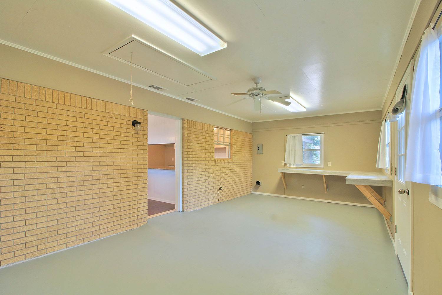 5 Lafayette Pl, Gulfport, MS 39507