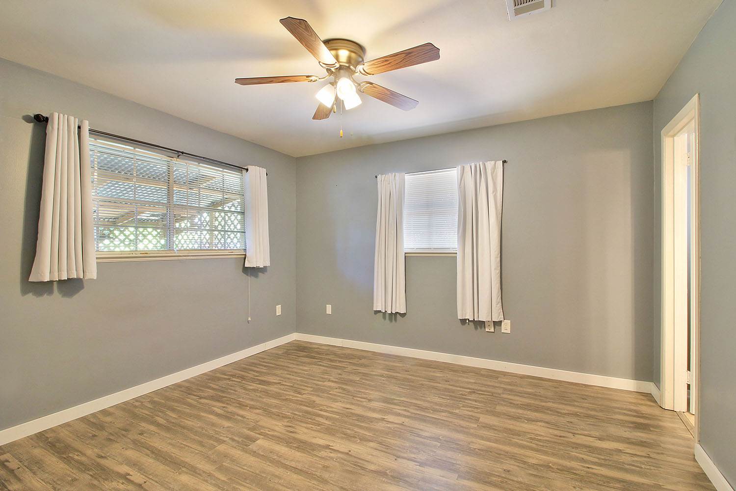 5 Lafayette Pl, Gulfport, MS 39507