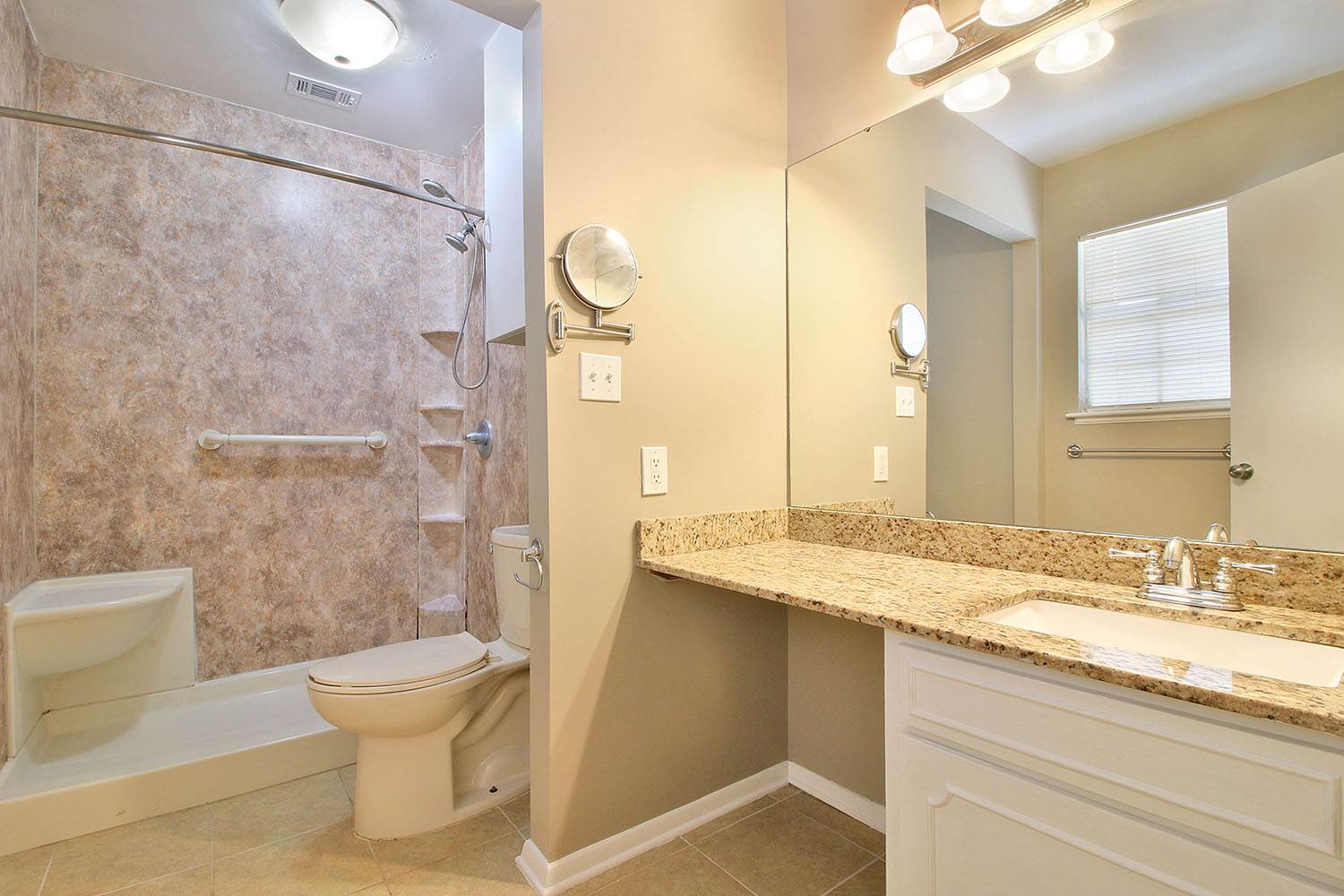 5 Lafayette Pl, Gulfport, MS 39507