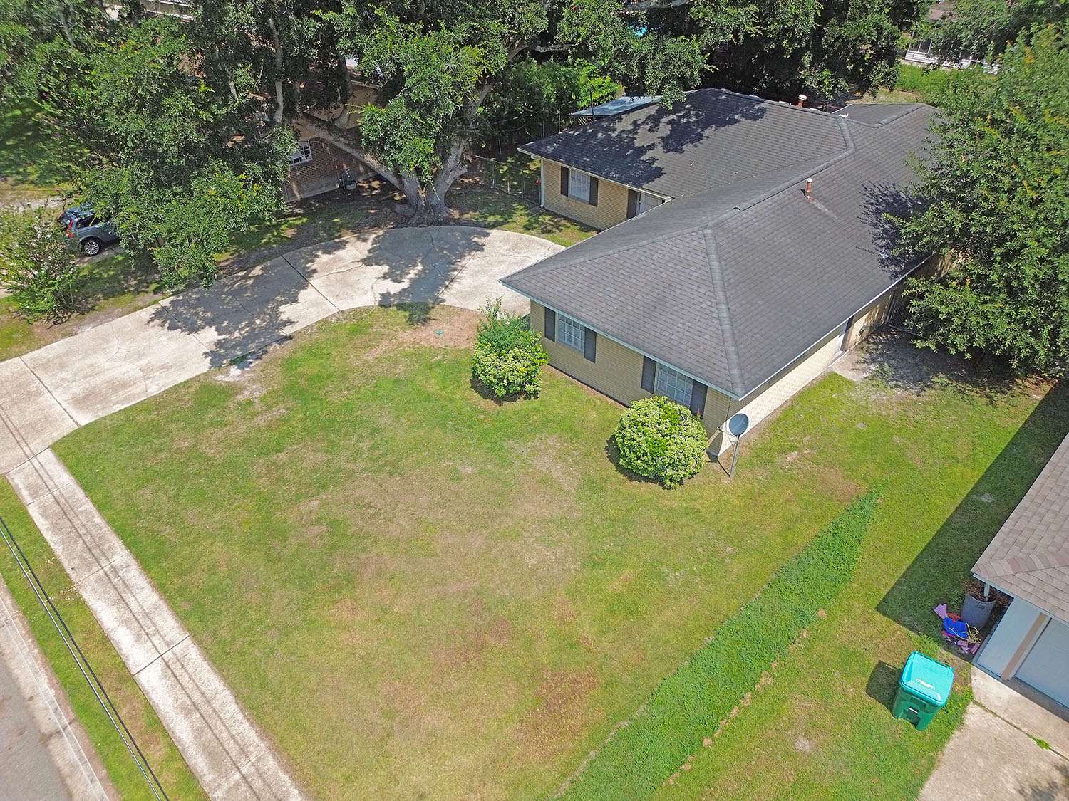5 Lafayette Pl, Gulfport, MS 39507