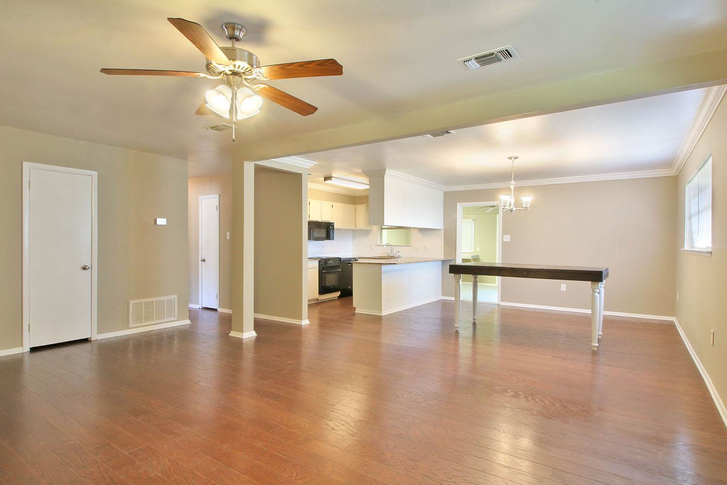 5 Lafayette Pl, Gulfport, MS 39507