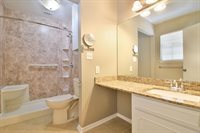 5 Lafayette Pl, Gulfport, MS 39507