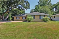 5 Lafayette Pl, Gulfport, MS 39507
