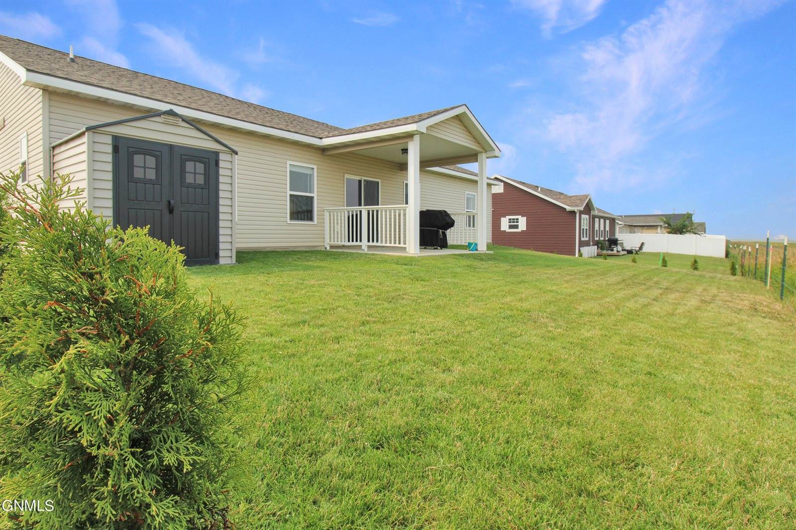 5624 Bailey Avenue, Williston, ND 58801