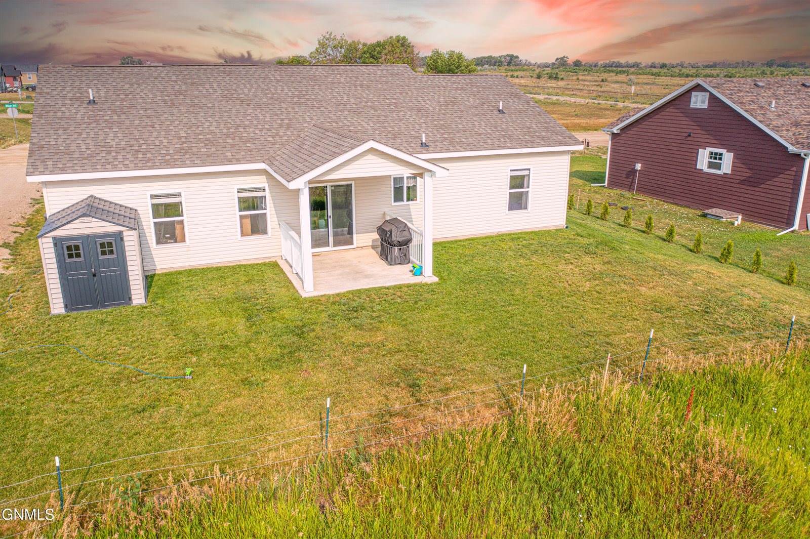 5624 Bailey Avenue, Williston, ND 58801