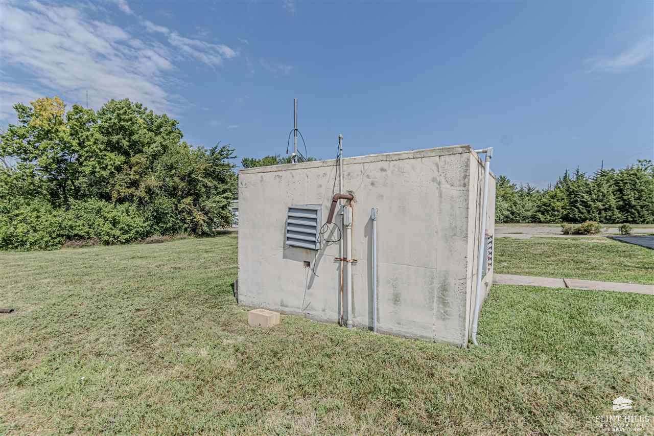 1030 Southwind Drive, Junction City, KS 66441