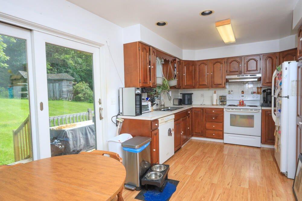 25 Carter Road, Etna, ME 04434