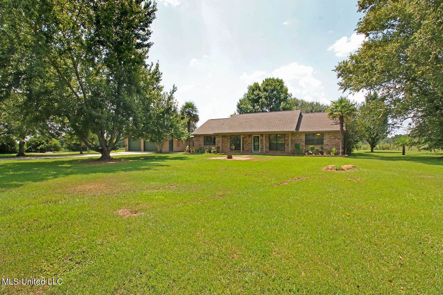 25441 William Road, Picayune, MS 39466