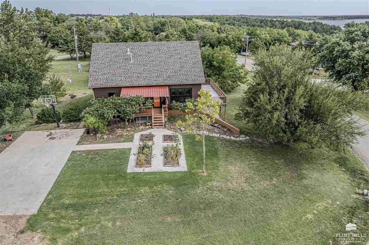 7228 Canyon Drive, Junction City, KS 66441