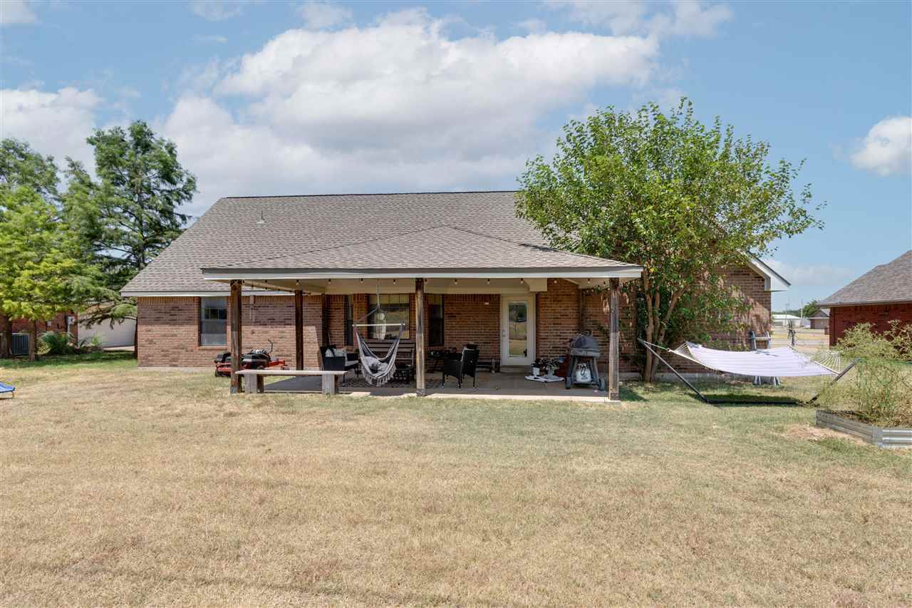 524 West Indiana, Walters, OK 73572