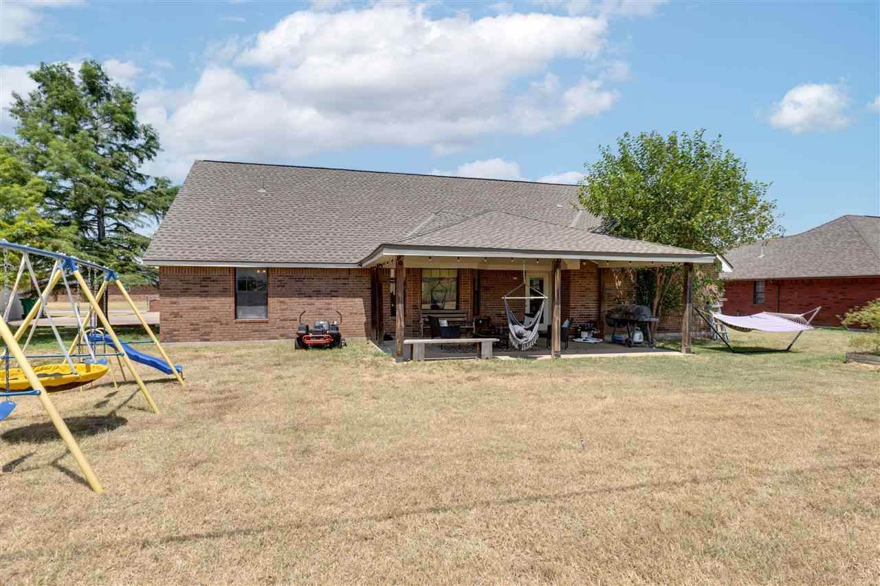 524 West Indiana, Walters, OK 73572