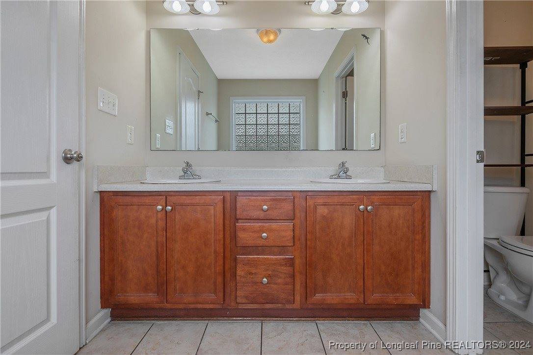 1545 Seabiscuit Drive, Parkton, NC 28371