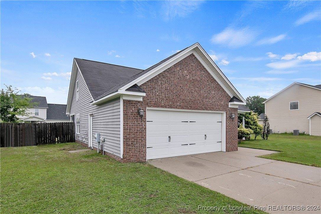 1545 Seabiscuit Drive, Parkton, NC 28371