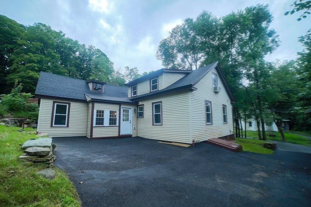 73 Maple St, Warren, MA 01083