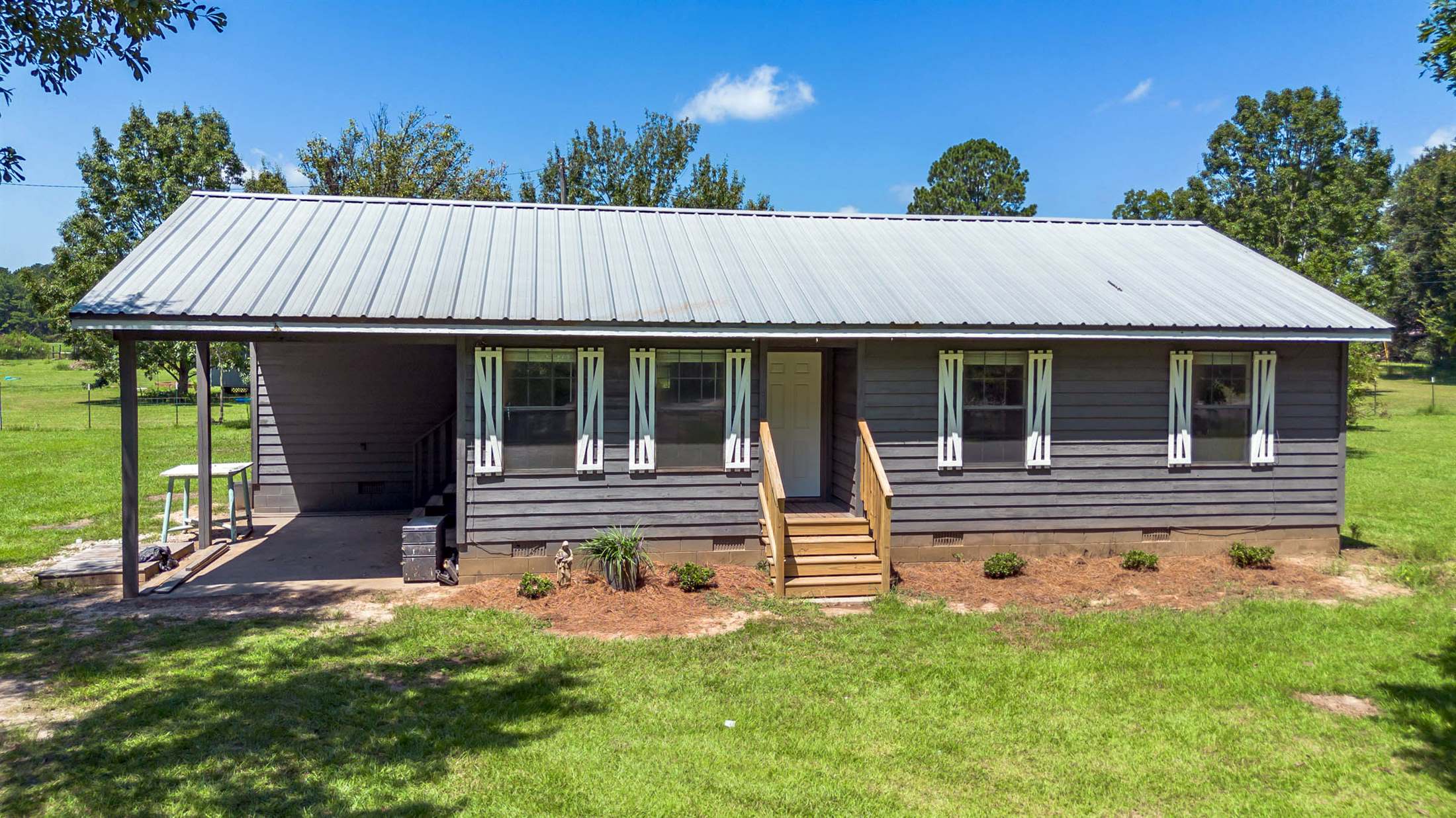 1115 Easley Rd, Lucedale, MS 39452