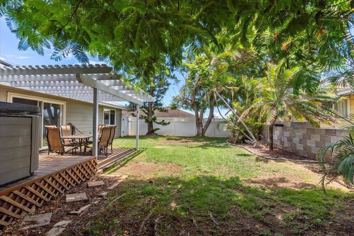 1911 Keahikano Pl, Wailuku, HI 96793