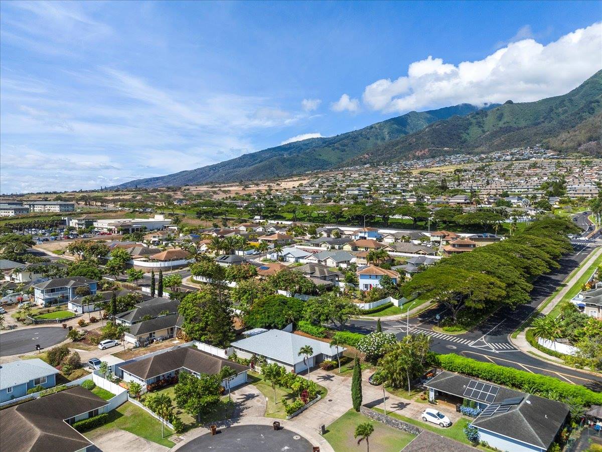 1911 Keahikano Pl, Wailuku, HI 96793