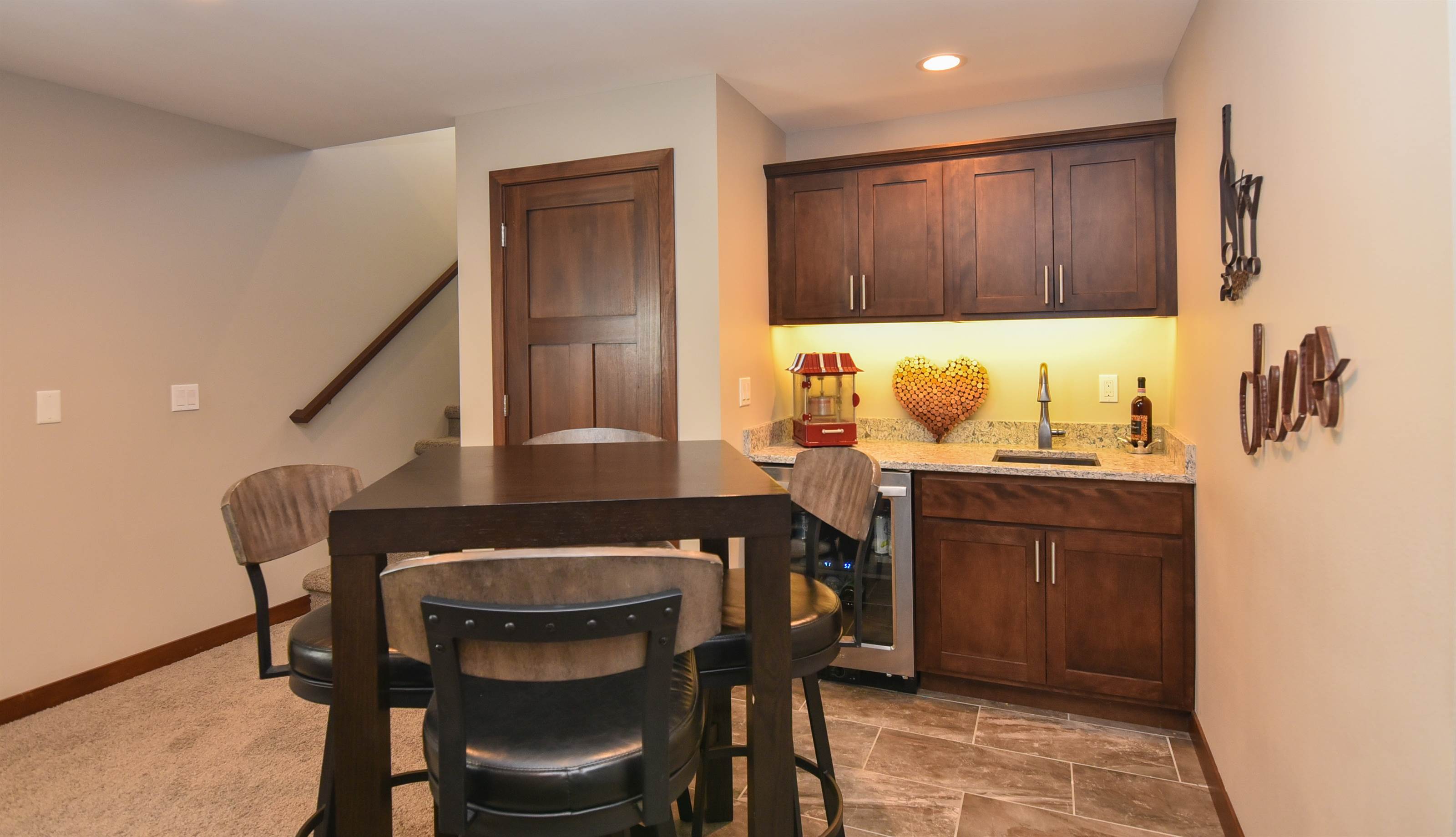 434 Ridge View Court, Fairfax, IA 52228