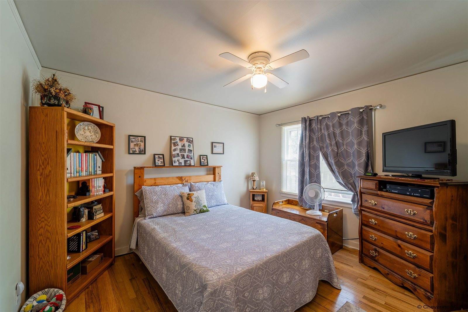 2211 Seymour Ave, Cheyenne, WY 82001